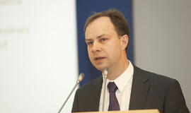 Ministras: brangiems vaistams neturėtų apsimokėti būti rinkoje