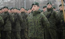 Klaipėdoje į atsargą išlydėti kariai