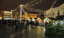 Teatro aikštėje – dar vienas gražus akcentas