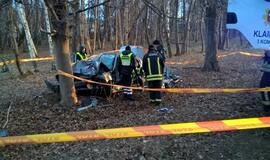 Avarijoje Tilžės gatvėje žuvo jauna mergina