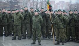 Klaipėdoje į atsargą išlydėti kariai