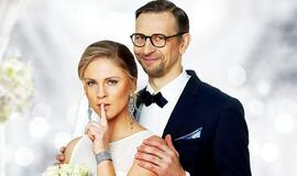 Prie altoriaus žengė aktoriai Edita Užaitė ir Nerijus Gadliauskas