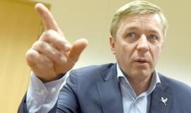 Ramūnas Karbauskis siūlo įvesti karinį rengimą ir patriotinį ugdymą