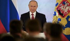 Vladimiras Putinas paragino nespekuliuoti tragiškais Rusijos istorijos įvykiais