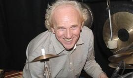 Baustas už džiazo propagavimą