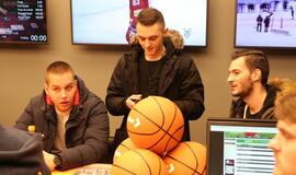 Naujojo “TonyBet” lažybų punkto atidarymas sutraukė burį sporto aistruolių