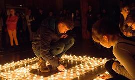 1000 laisvės žvakučių