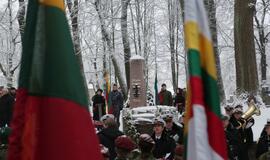 Žuvusiųjų pagerbimo ceremoniją prie paminklo 1923 m. sukilimo dalyviams