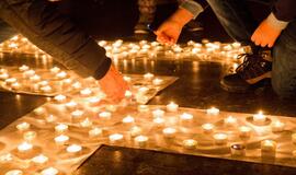 1000 laisvės žvakučių