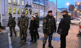 Atminimo laužas sausio 13-ajai prie Klaipėdos miesto savivaldybės