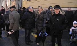 Atminimo laužas sausio 13-ajai prie Klaipėdos miesto savivaldybės