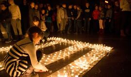 1000 laisvės žvakučių