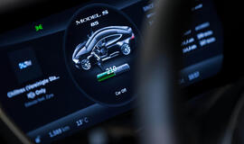 Kas prisiims atsakomybę už bepiločio automobilio avariją?