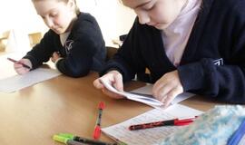 Vaikų laiškai pasklido po šalį