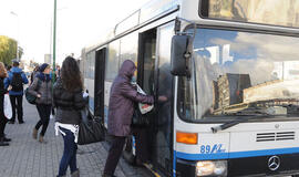 Vasario 16-osios renginiai koreguos autobusų maršrutus