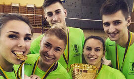 Badmintonininkams - nugalėtojų taurė
