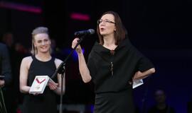 „Auksiniais scenos kryžiais“ pasidabino Gunteris Krameris ir opera „Don Karlas“