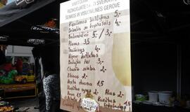 Jubiliejinėje Kaziuko mugėje - minios pirkėjų