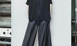 "Julia Janus" - progresyvus stilius be dydžio ribų