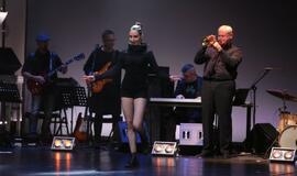 „Auksiniais scenos kryžiais“ pasidabino Gunteris Krameris ir opera „Don Karlas“