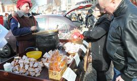 Jubiliejinėje Kaziuko mugėje - minios pirkėjų