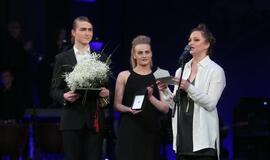 „Auksiniais scenos kryžiais“ pasidabino Gunteris Krameris ir opera „Don Karlas“