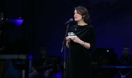 „Auksiniais scenos kryžiais“ pasidabino Gunteris Krameris ir opera „Don Karlas“