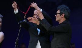 „Auksiniais scenos kryžiais“ pasidabino Gunteris Krameris ir opera „Don Karlas“