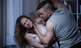 Trečiadienį sulaikyti trys prieš vaikus arba jų motinas smurtavę vyrai