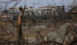 Rytų Ukrainoje žuvo du kariai, dar aštuoni - sužeisti