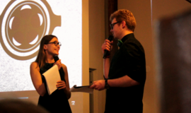 Trumpas kinas. Daina ekrane