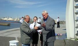 Įteiktos  „Albatroso“ statulėlės, Jūros veterano ženklai