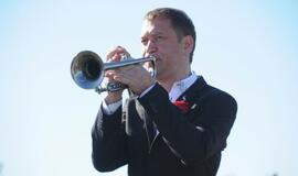 Piliavietėje iškilmingai pakelta Klaipėdos miesto vėliava