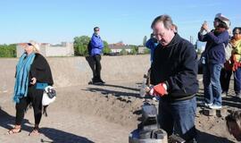 Piliavietėje iškilmingai pakelta Klaipėdos miesto vėliava