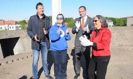 Piliavietėje iškilmingai pakelta Klaipėdos miesto vėliava