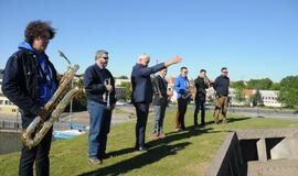 Piliavietėje iškilmingai pakelta Klaipėdos miesto vėliava