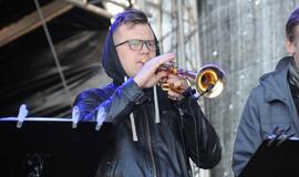 Piliavietėje iškilmingai pakelta Klaipėdos miesto vėliava