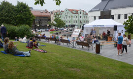 Atvykite į interaktyvią bibliotekos palapinę
