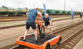 Klaipėdiečiai išbandė drezinas