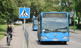 Vandalai autobusuose purškia ašarines dujas