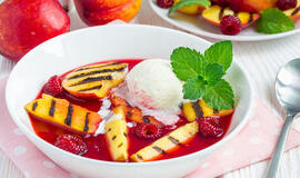 Vasaros receptai. Desertinės sriubos