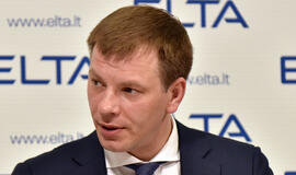 Vilius Šapoka: laikinai bus grąžinta 9 proc. PVM lengvata šildymui