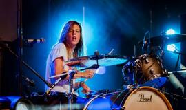 „Roko naktyse“ pasirodžiusios pašėlusios „Repetitor“ muzikantės: „Pusryčiams valgome čipsus!“