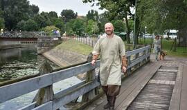 Jono kalnelio sala virto archajiškos fiestos vieta