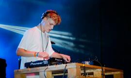 „Roko naktyse“ pasirodžiusios pašėlusios „Repetitor“ muzikantės: „Pusryčiams valgome čipsus!“