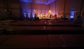 Baldų fabriko veiklą sustabdė - klasikinė muzika