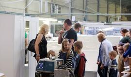 Baldų fabriko veiklą sustabdė - klasikinė muzika