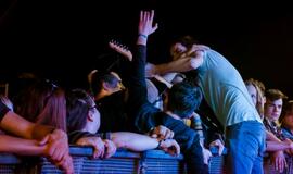 „Roko naktyse“ pasirodžiusios pašėlusios „Repetitor“ muzikantės: „Pusryčiams valgome čipsus!“