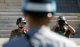 Šiaurės Korėja perspėja dėl „stipraus sprogimo"