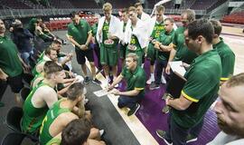 Vis dar banguojanti rinktinė